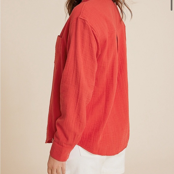 Women’s Cool Cotton Relaxed Button-up Shirt - Picture 2 of 3